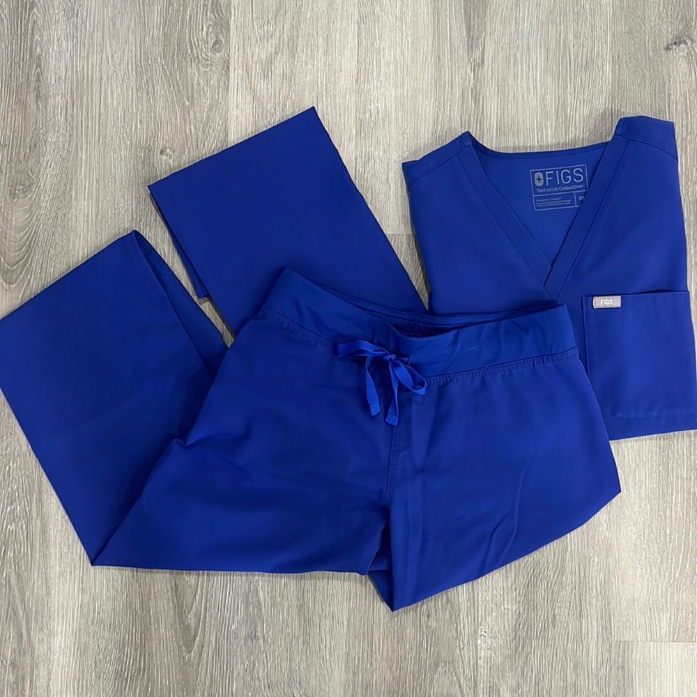 Figs scrubs set blue
